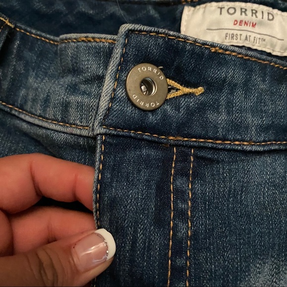 New With Tags torrid Bermuda shorts - Picture 7 of 9